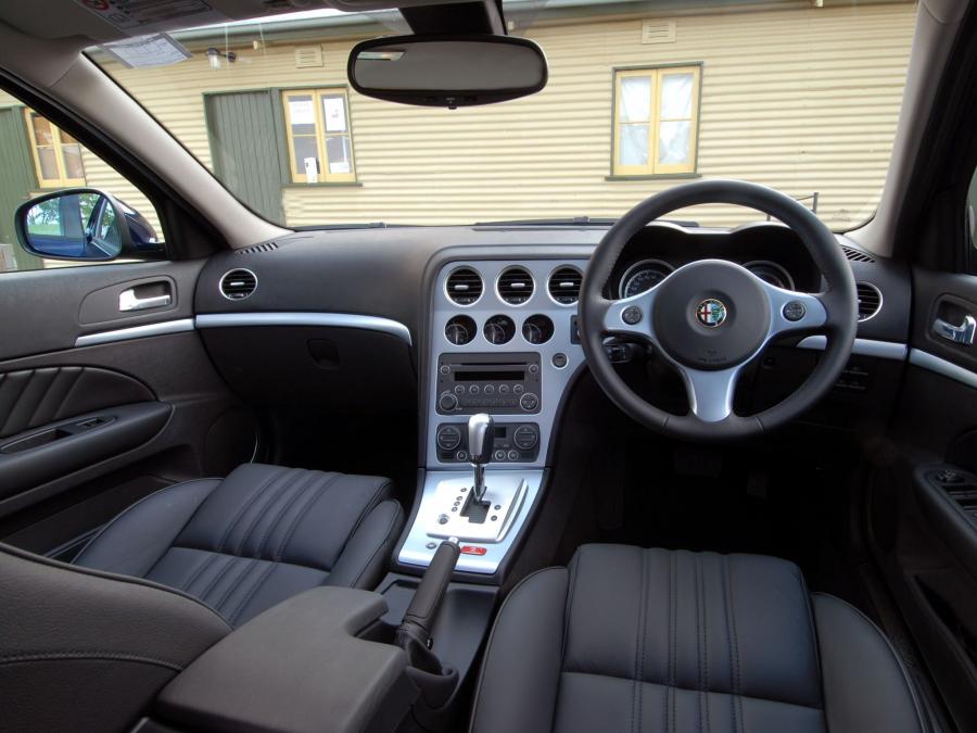 Торпедо Alfa Romeo 159 1.9 JTDm (939A) 2006 года  (AU) (фото 3 из 12)